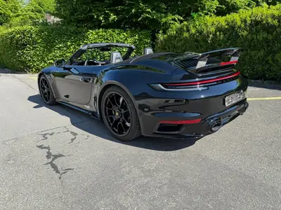 Porsche 911 Turbo S Cabriolet — 650 ch, décapotable haute performance, sans accident — Thumbnail 12