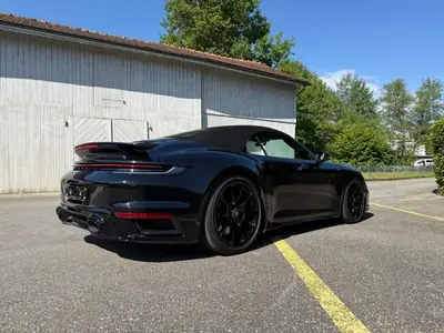 Porsche 911 Turbo S Cabriolet — 650 ch, décapotable haute performance, sans accident — Thumbnail 17