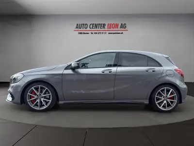 Mercedes-AMG A 45 4Matic — Performance 381 ch, Transmission DCT, Berline compact sportive — Heckansicht