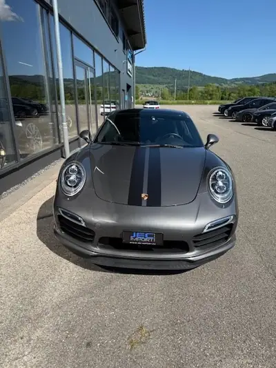 Porsche 911 Turbo S — Coupé sportif haute performance, 560 ch et histoire suisse certifiée — Thumbnail 9