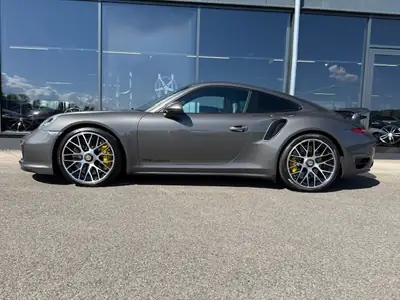 Porsche 911 Turbo S — Coupé sportif haute performance, 560 ch et histoire suisse certifiée — Thumbnail 7