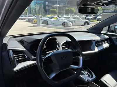 Audi Q4 e-tron 40 — SUV électrique 204 ch, MY 2022, faible kilométrage — Thumbnail 12