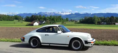 Porsche 911 Carrera 3.2 1989 — Légende sportive classique, révision complète Porsche — fianco