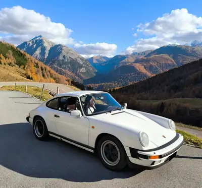 Porsche 911 Carrera 3.2 1989 — Légende sportive classique, révision complète Porsche — vista esterna