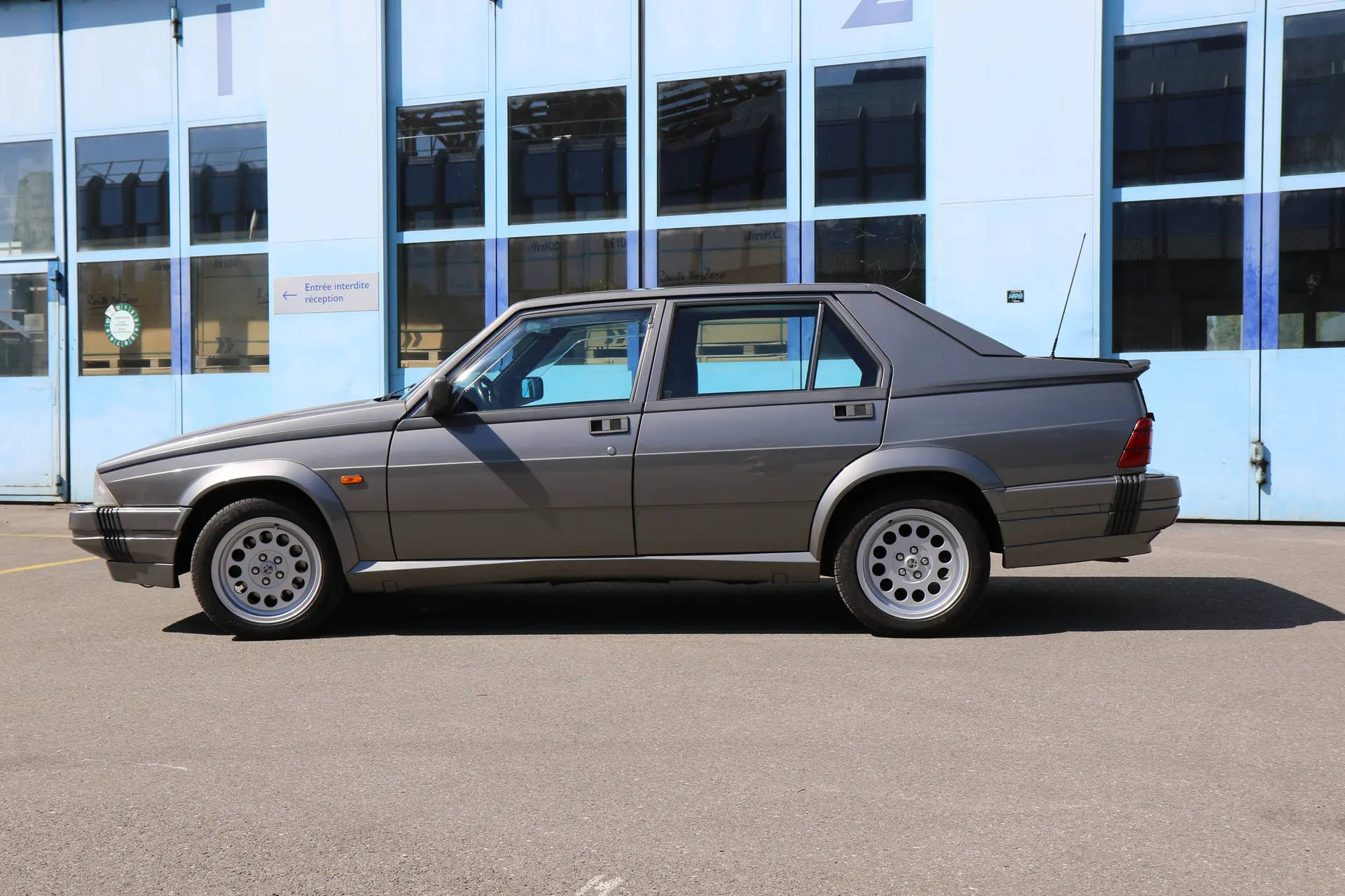 Alfa Romeo 75 1991 occasion Préverenges — 3