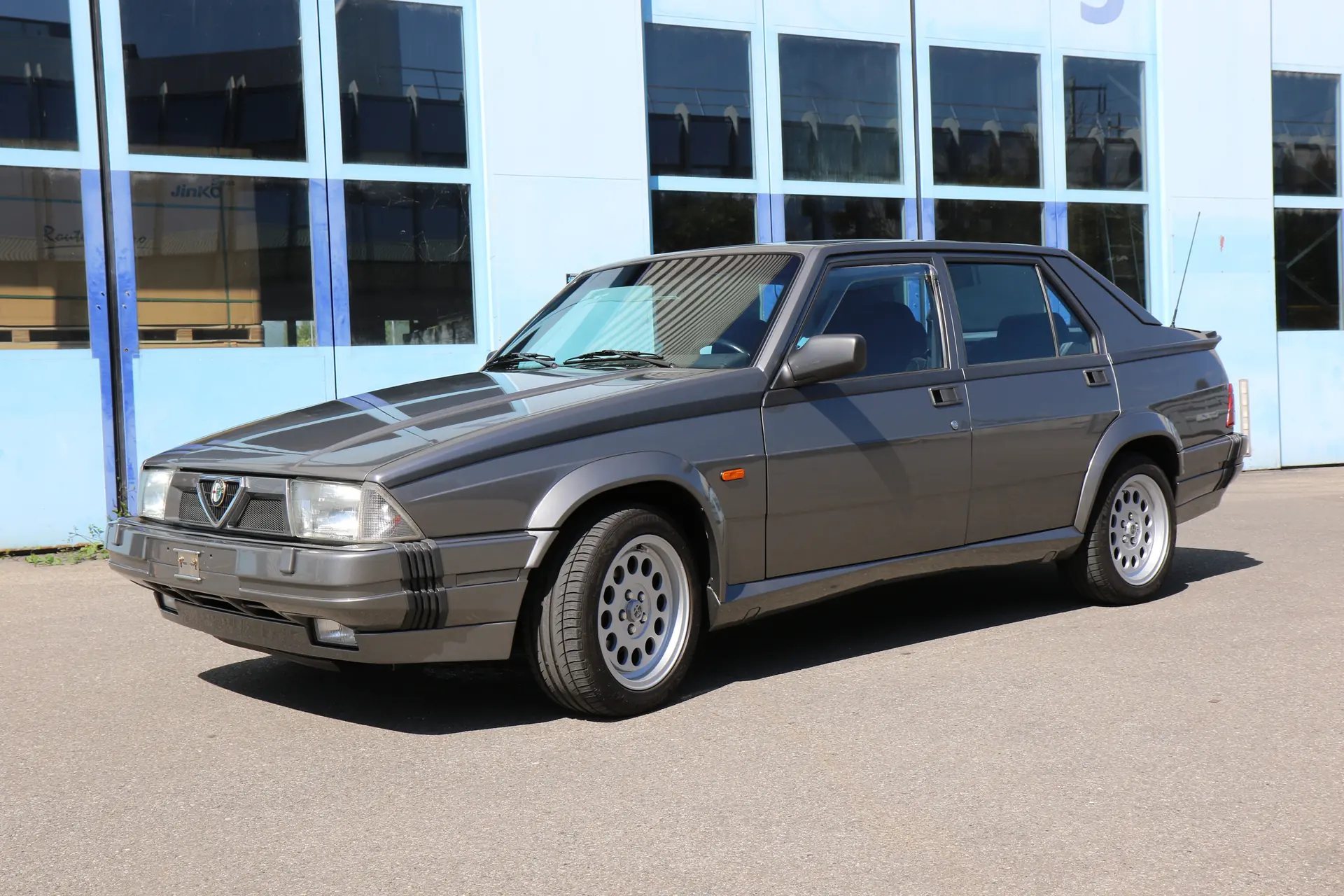 Alfa Romeo 75 1991 occasion Préverenges — 2