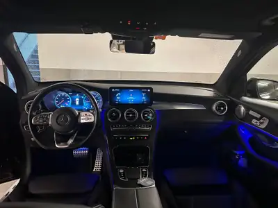Mercedes-Benz GLC 220 d AMG Line — SUV premium diesel 4x4, entretien fraîchement effectué — arrière
