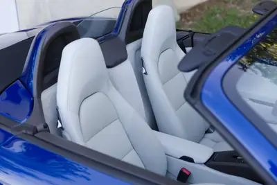 Porsche 718 Boxster S 3.4 PDK — Roadster sportif suisse, équipement complet — Miniatura 8