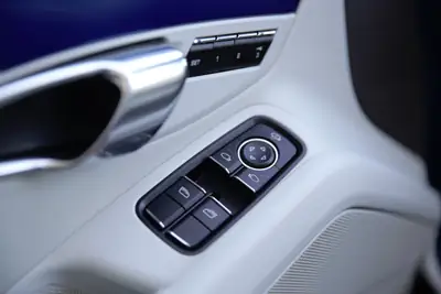 Porsche 718 Boxster S 3.4 PDK — Roadster sportif suisse, équipement complet — Miniatura 11