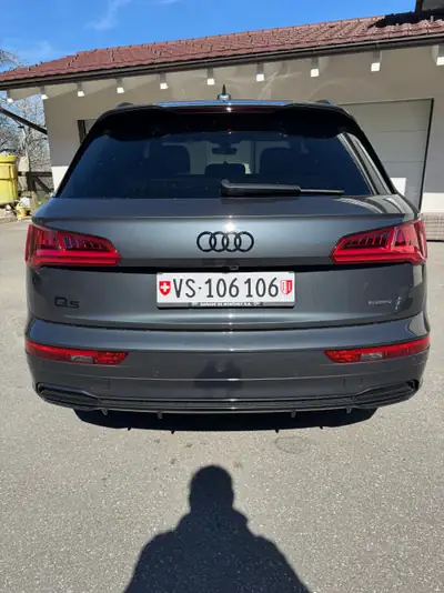 Audi Q5 40 TDI sport quattro — SUV premium diesel, 94 500 km seulement — tableau de bord