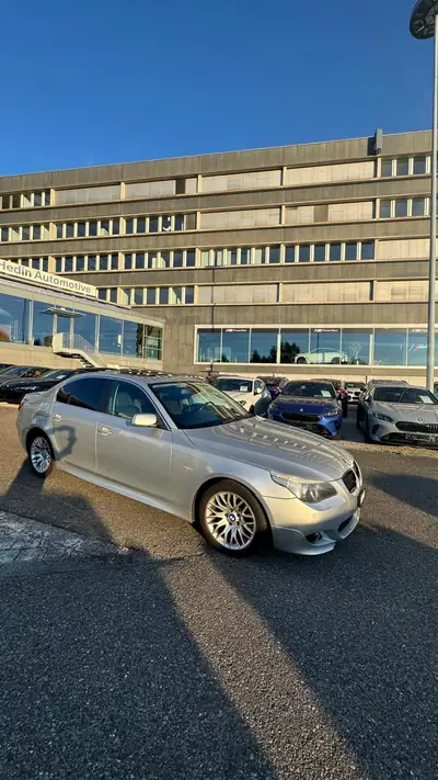BMW 530d — Berline de prestige diesel, 231 ch et transmission automatique — side view
