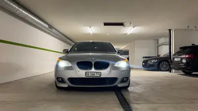 BMW 530d — Berline de prestige diesel, 231 ch et transmission automatique — rear view