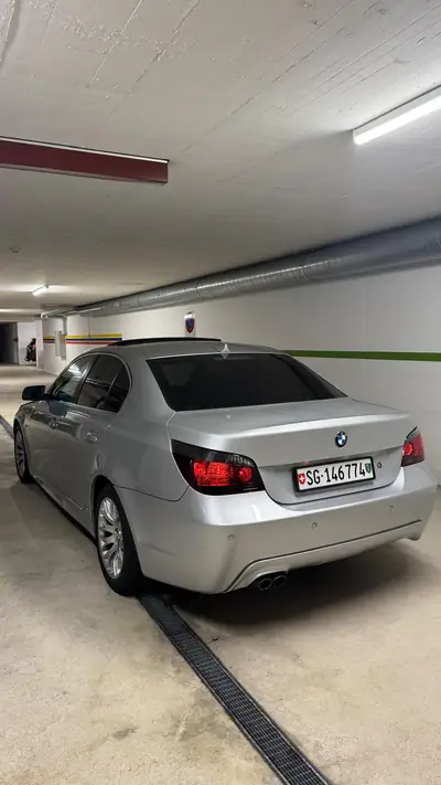 BMW 530d — Berline de prestige diesel, 231 ch et transmission automatique — interior