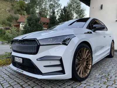 Skoda Enyaq Coupé RS iV 80 4x4 — SUV électrique sportif, 38'000 km seulement — Miniature 14