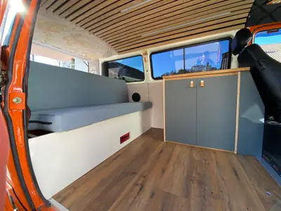 VW T3 Multivan Camper — Légende des années 90, moteur Boxer authentique — Miniatura 11