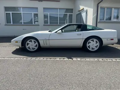 Chevrolet Corvette C4 Targa 35th Anniversary 1989 — Légendaire sportive américaine, 26'000 km — vue extérieure