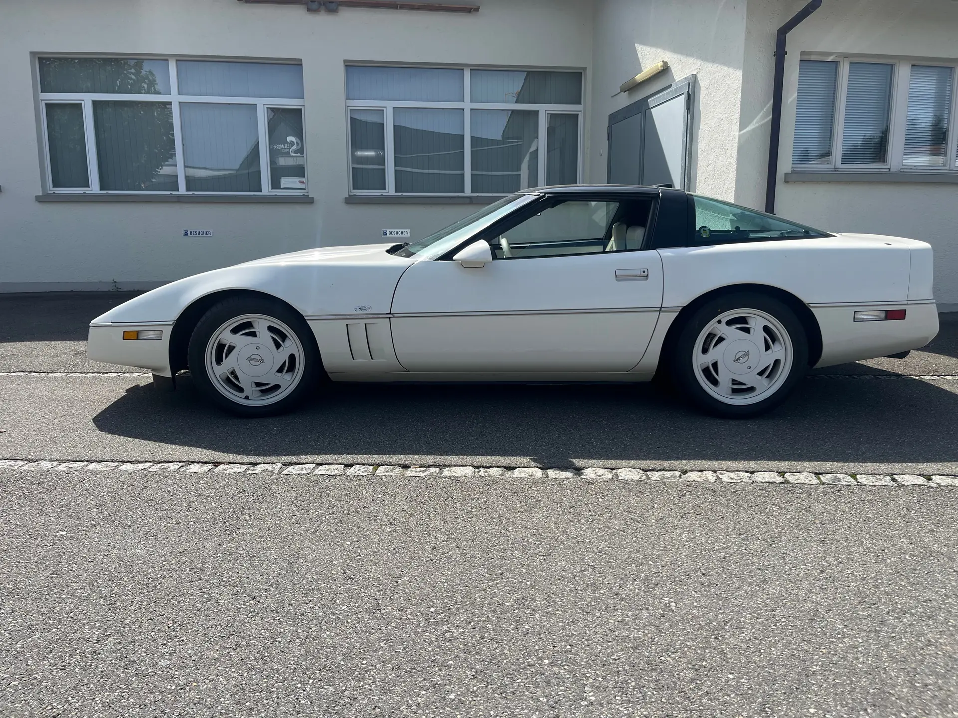 Chevrolet Corvette C4 Targa 35th Anniversary 1989 — Légendaire sportive américaine, 26'000 km