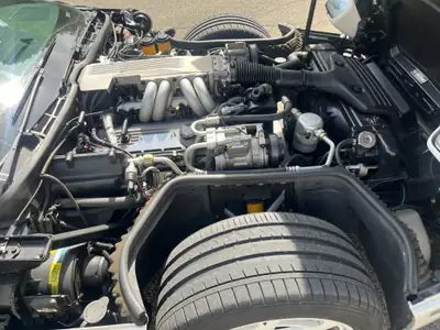 Chevrolet Corvette C4 Targa 35th Anniversary 1989 — Légendaire sportive américaine, 26'000 km — côté