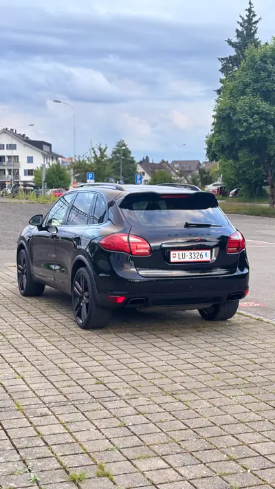 Porsche Cayenne S V8 4.8 — SUV premium 400 ch, historique sans sinistre — tableau de bord