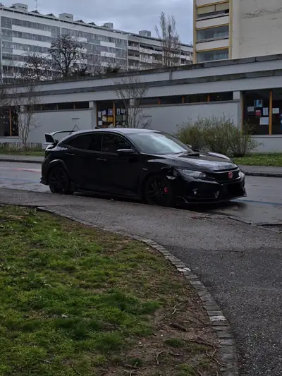 Honda Civic 2.0 i-VTEC Type R GT — Sportive exigeante, 35000 km seulement — côté
