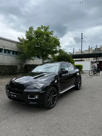 BMW X6 xDrive 30d — Coupé SUV puissant, 175'000 km, sans sinistre — vue extérieure