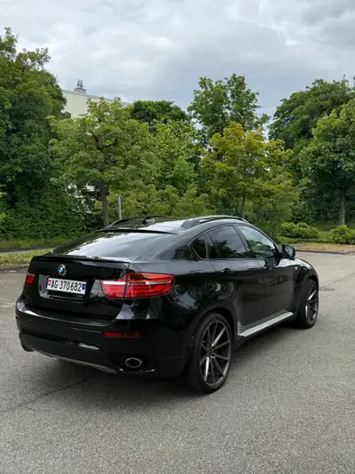 BMW X6 xDrive 30d — Coupé SUV puissant, 175'000 km, sans sinistre — détail