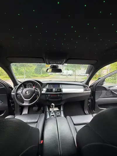 BMW X6 xDrive 30d — Coupé SUV puissant, 175'000 km, sans sinistre — Miniature 10