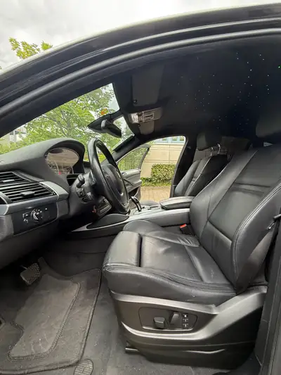 BMW X6 xDrive 30d — Coupé SUV puissant, 175'000 km, sans sinistre — Miniature 11