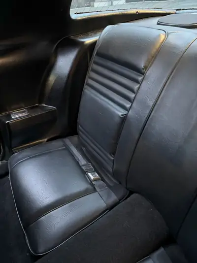 Pontiac Firebird 1978 — Muscle car américain emblématique, moteur V8 6.6L — détail