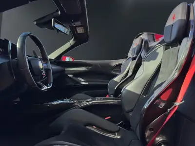 Ferrari SF90 Spider Assetto Fiorano — 1000 ch hybride rechargeable, quasi neuf — Thumbnail 9