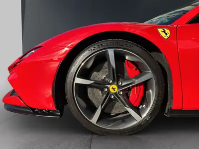 Ferrari SF90 Spider Assetto Fiorano — 1000 ch hybride rechargeable, quasi neuf — Thumbnail 19