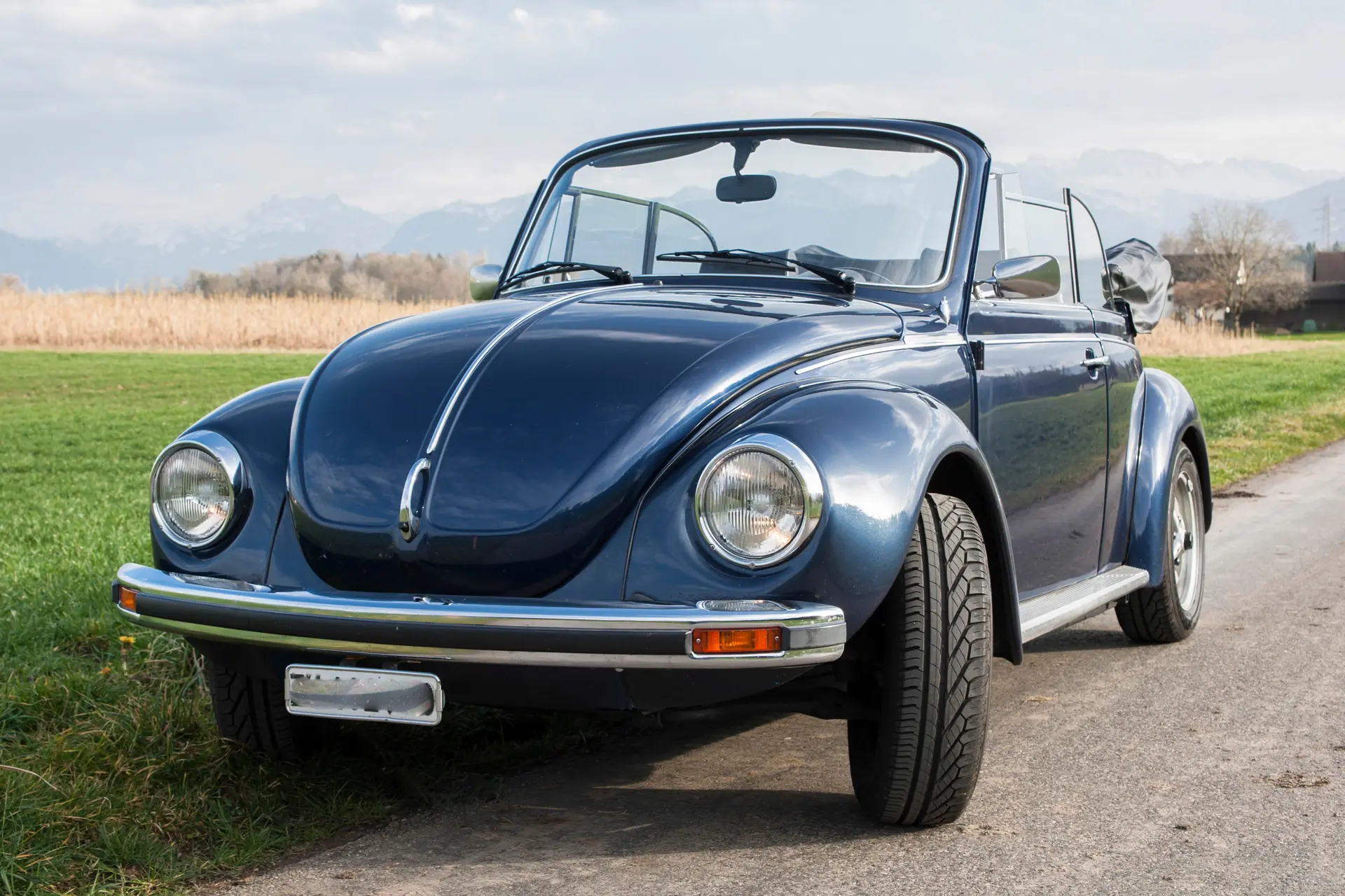 VW Käfer 1974 — Cabriolet vintage mythique, moteur 1600 cm³ essence — Außenansicht