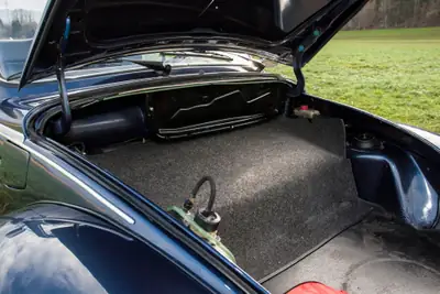 VW Käfer 1974 — Cabriolet vintage mythique, moteur 1600 cm³ essence — Armaturenbrett