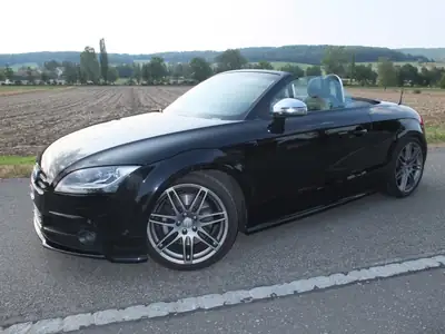 Audi TTS Roadster 2.0 TFSI quattro — Cabriolet sportif 272 ch, entretien impeccable — fianco