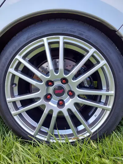 Subaru WRX STI 2.5 Turbo 4WD — Berline sportive mythique, moteur 325 ch — Miniatura 13
