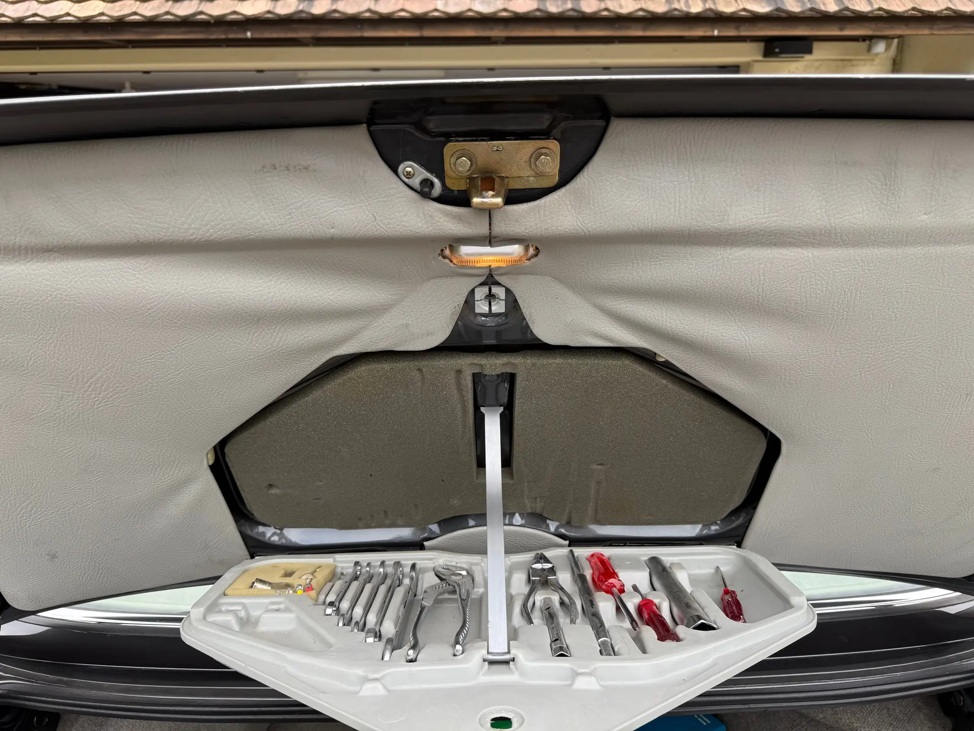 BMW 635 1980 occasion Neerach — 4