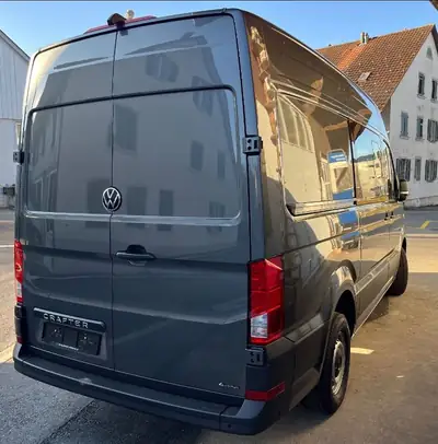 VW Crafter 4x4 ACC — Utilitaire premium tout-terrain avec technologie d'assistance avancée — arrière