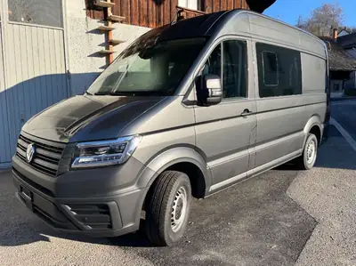 VW Crafter 4x4 ACC — Utilitaire premium tout-terrain avec technologie d'assistance avancée — vue extérieure