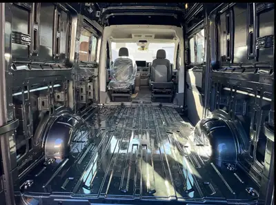 VW Crafter 4x4 ACC — Utilitaire premium tout-terrain avec technologie d'assistance avancée — détail