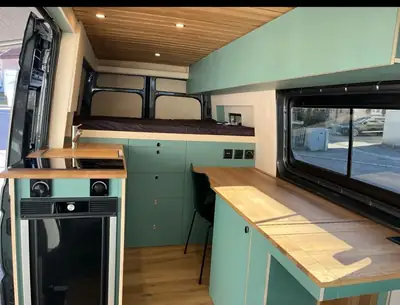 VW Crafter 4x4 ACC — Utilitaire premium tout-terrain avec technologie d'assistance avancée — Miniature 8