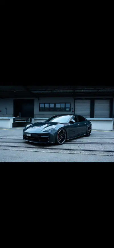Porsche Panamera GTS V8 — 470 ch, échappement Akrapovic, abaissée sport — Seitenansicht