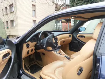 Maserati 3200 GT — Coupé sportif italien 370 ch, historique sans sinistre — intérieur