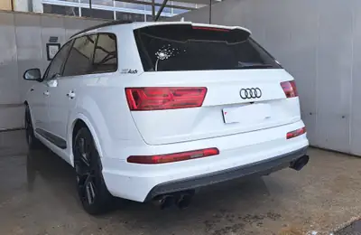 Audi SQ7 V8 TDI Quattro — SUV premium diesel 435 ch, freinage neuf, excellent état — tableau de bord