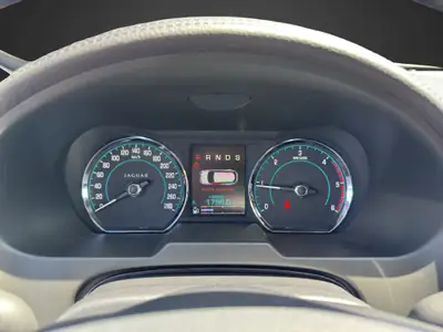 Jaguar XF Sportbrake 3.0d V6 — Diesel performant, break élégant, expertisé du jour — Thumbnail 11