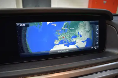 Mercedes-Benz G 63 AMG — Le SUV légendaire avec 585 ch, kilométrage quasi neuf — Miniature 21
