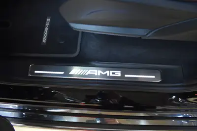 Mercedes-Benz G 63 AMG — Le SUV légendaire avec 585 ch, kilométrage quasi neuf — Miniature 29