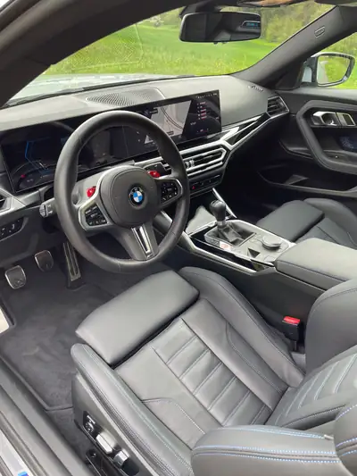 BMW M2 Coupé — 460 ch dynamiques, 15'000 km seulement, sans sinistre — interni