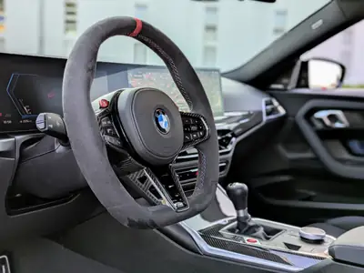 BMW M2 LCI 2025 — Coupé sportif manuel, toit carbone, quasi-neuf — Miniature 7