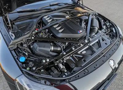 BMW M2 LCI 2025 — Coupé sportif manuel, toit carbone, quasi-neuf — Miniature 14