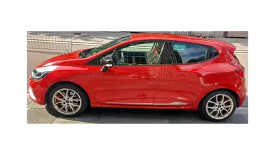 Renault Clio 1.6 T RS 200 EDC — Performance sportive, entretien certifié — vista esterna
